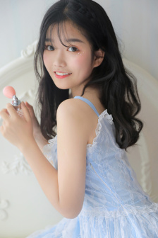 小早川伶子